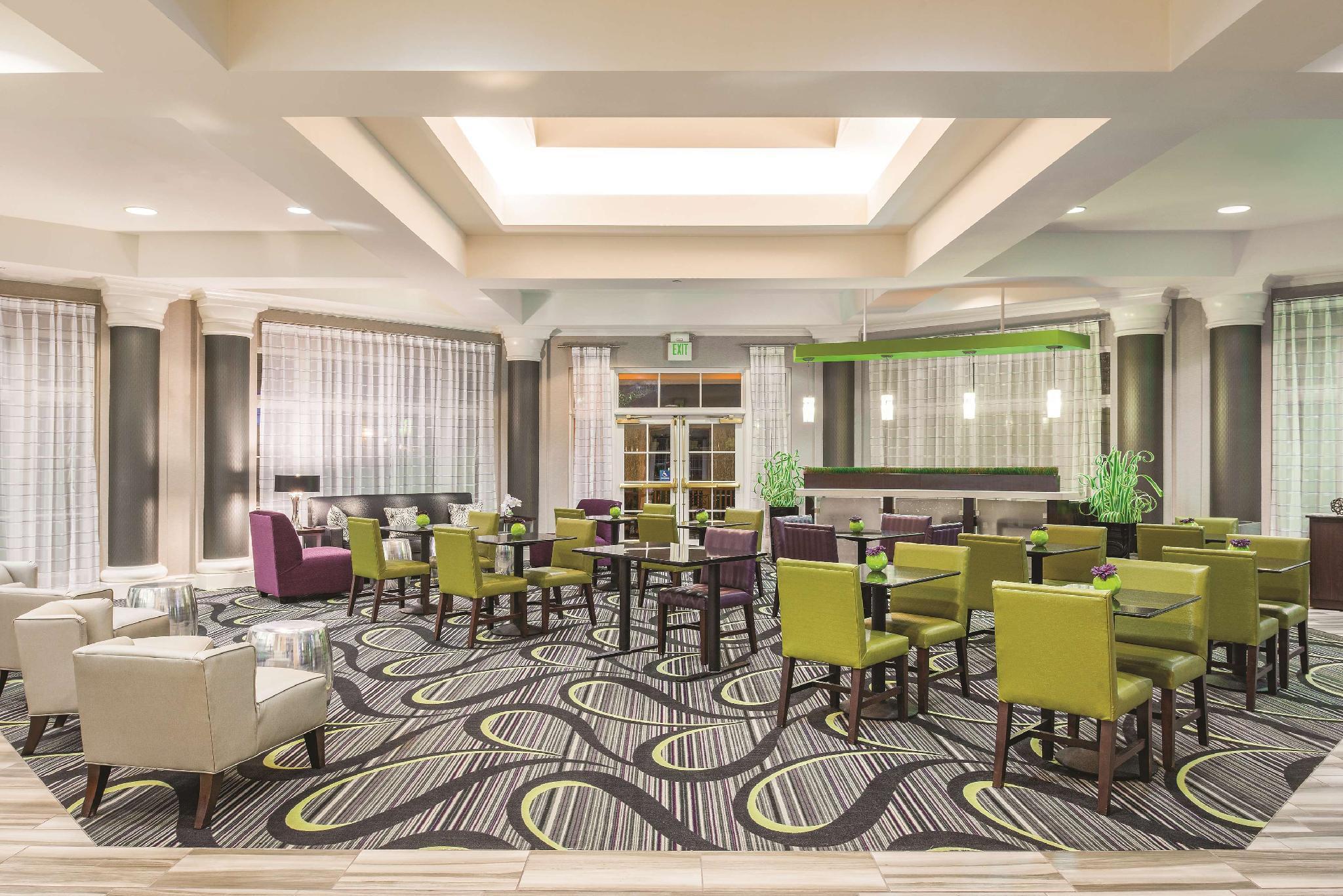 Готель La Quinta By Wyndham St. Louis Westport Меріленд-Гайтс Екстер'єр фото